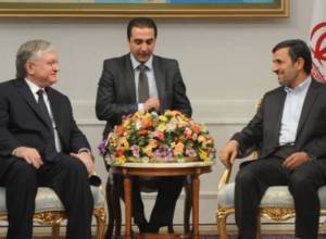Armenian FM meets Iranian leadership