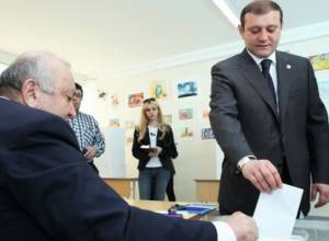 Mayor voted for stability