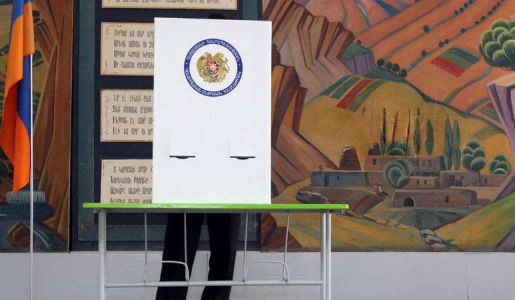 82a84fe365714e7f1c65c6094f6ae7eb