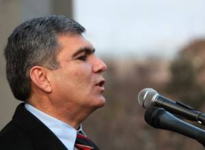 “Humane candidate” better than “candidate with money”