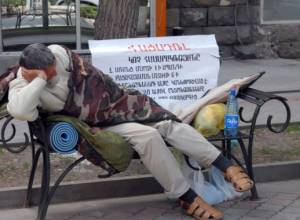 Vardanyan to continue hunger strike