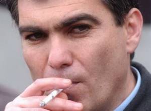 Aram Sargsyan puts down mandate