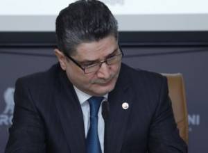 PM on pushing and shoving