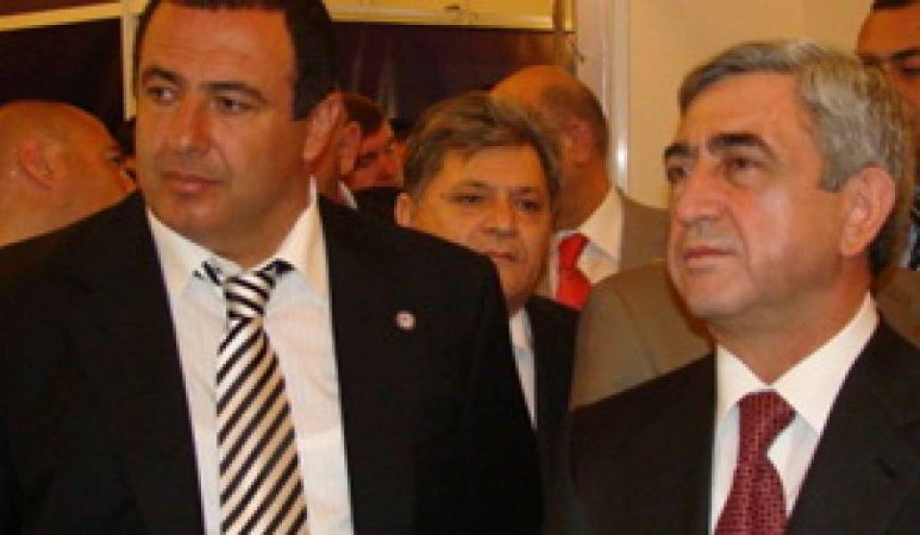 5edfff6c1fb2bdfbf7d9f611c5211ef3