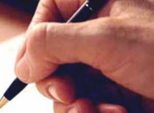 PM dismisses press secretary