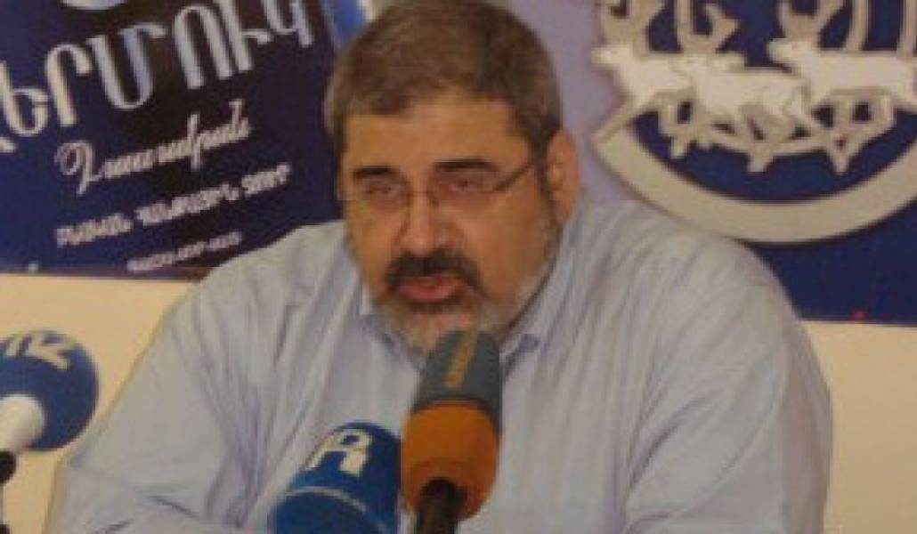 f8e2e3b99e5aa0954194f9bb9f966d12