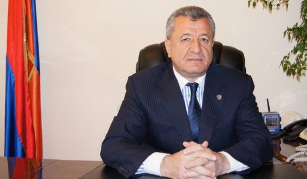 5f6151aa8cf5cdad2f96935fb8d7ec52