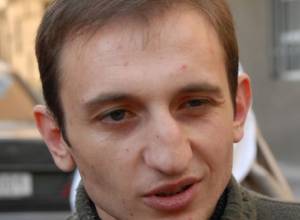 HAK activist sees contradiction in case material