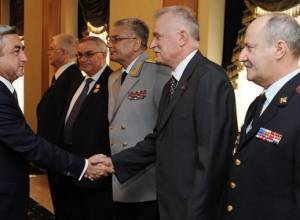 Serzh Sargsyan visits Russian Embassy