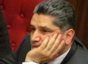 RA Prime Minister has large amounts of cash