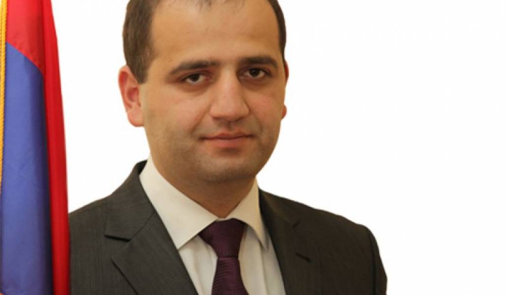 48fb3d6fe375623680623184780eeade