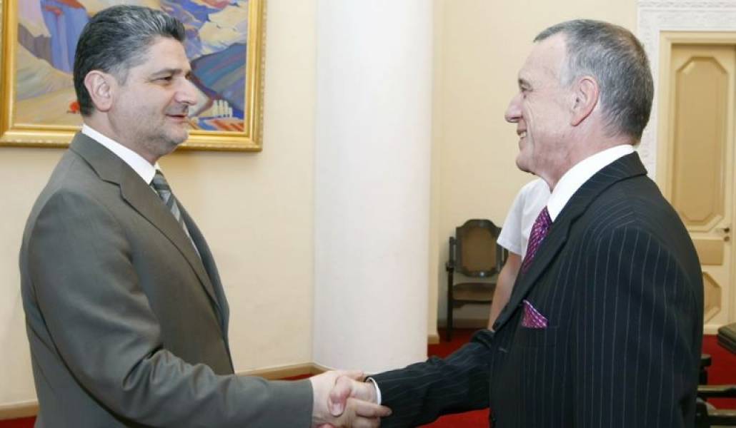 3220dc82b683302b9a31084a50306180