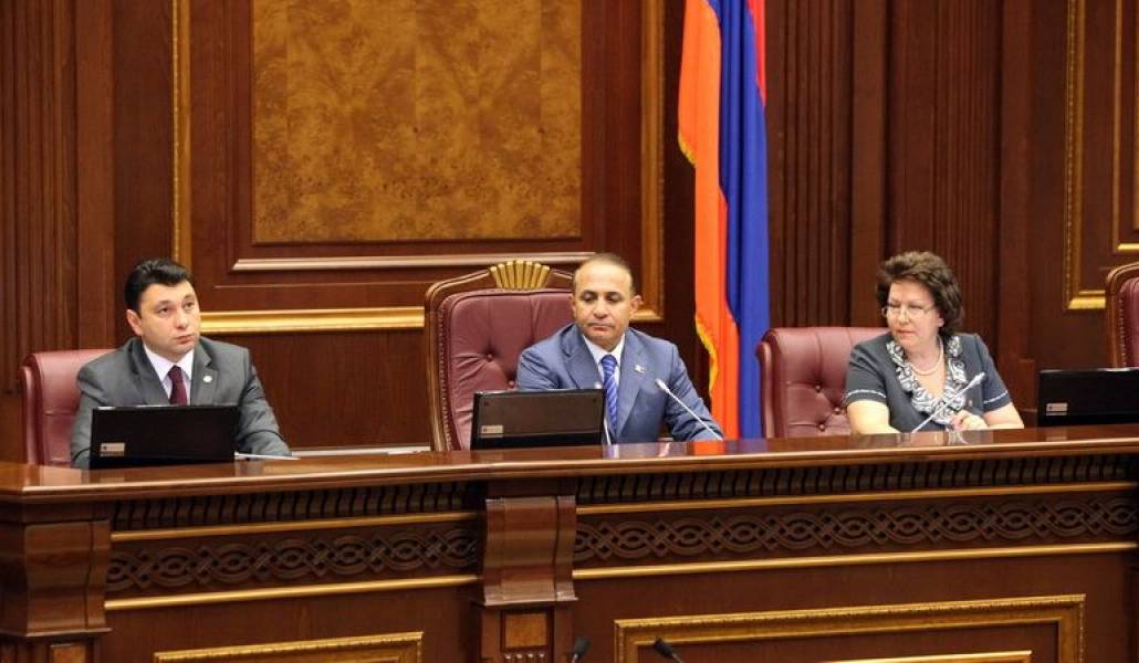 22c914d6dcd5938155cd60e958f49a58