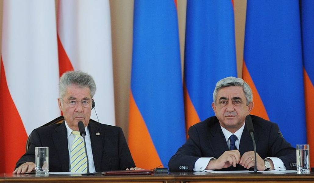 9f8e729772d639371c8352e71d838831