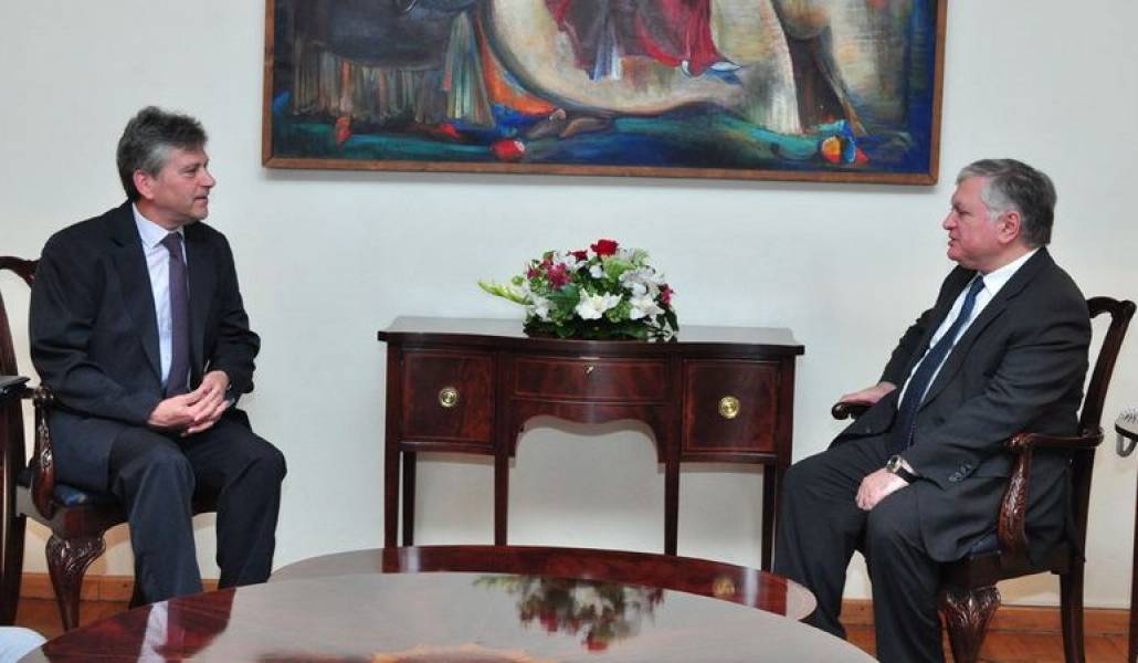 4eb27d0ccf922b4249be6065cfcaef29