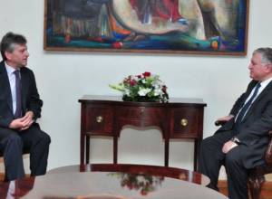 Armenian FM receives Austrian Ambassador