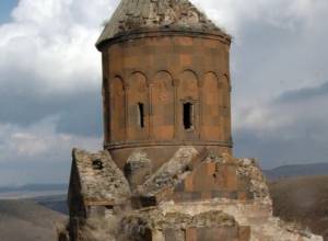 Churches in Ani under restoration