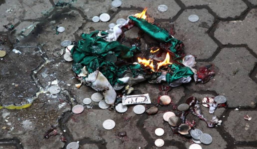 2e06161171abb5688ee868c27cc3a1f0