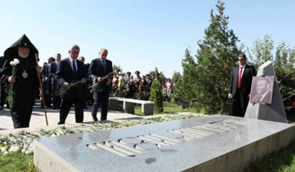 988eb3f1e12c9b0fc1eba7f5b690d285