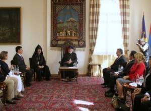 Catholicos Garegin II receives FAR members