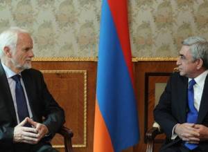 Serzh Sargsyan receives German official