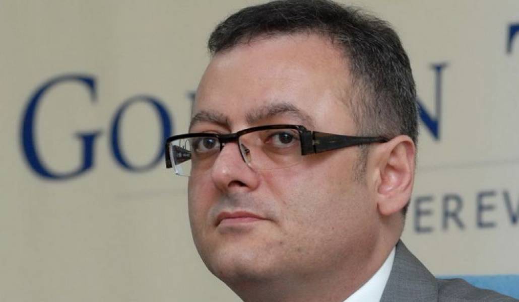 fcbd27b9fe8ae20f92a84538720d5062