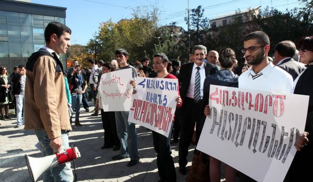 929fcf3bdf6797142250fae358a77c70