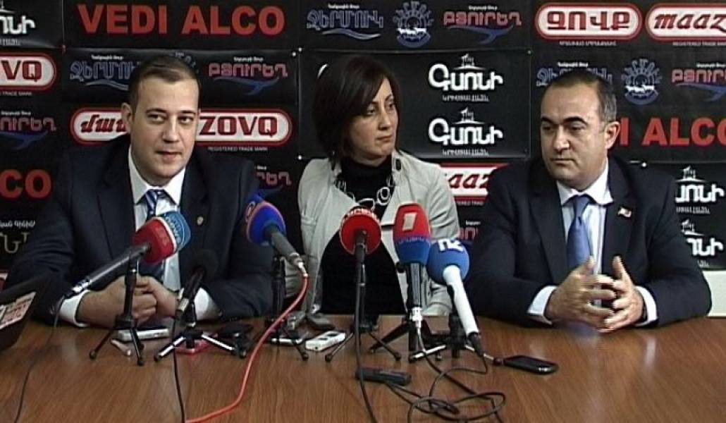 29f48d6dd7f55a36b8a94bbfd712ece8