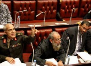 Egyptian panel approves draft constitution: 30 members pull out of panel