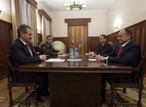 Armenian, Russian DMs meet in Moscow