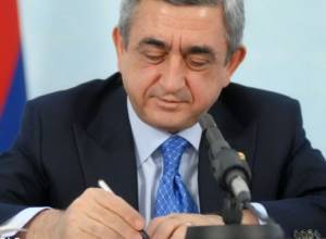 Serzh Sargsyan signs state budget into law