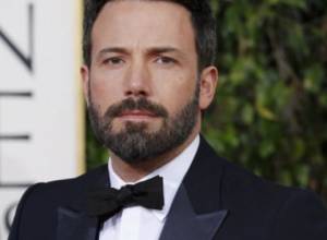 Argo wins top awards at Golden Globes