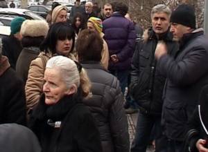 HAK continues Friday protests