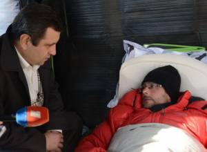 Hopeful’s health deteriorates, he refuses to go to hospital