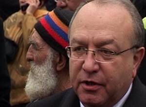 Healthcare Minister visits Andrias Ghukasyan