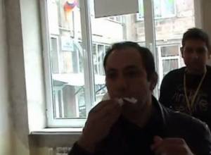 Voter eats ballot paper