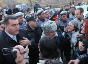 Students continue boycott against vote rigging