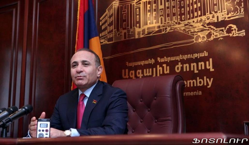 b18100686fdcd0d0b94ebb3b86b981de