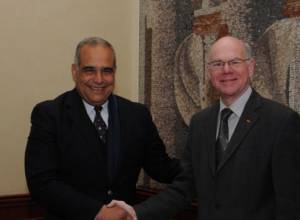 Raffi Hovhannisyan met Lammert