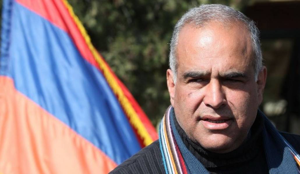 1704fdbd25f8e782ea3b5c03df4f52fb