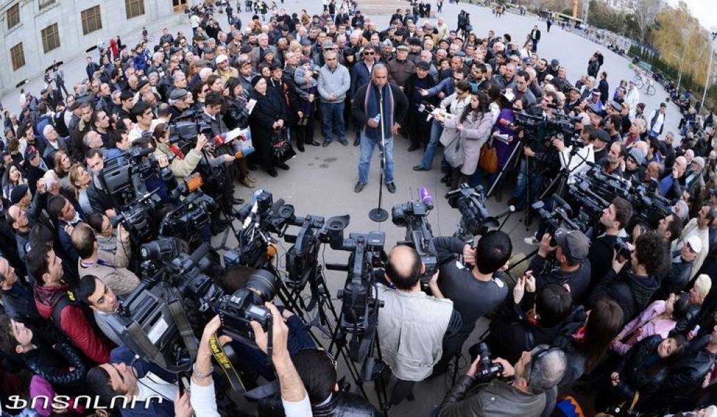 03b7a508bb114f4319524c268f63168a