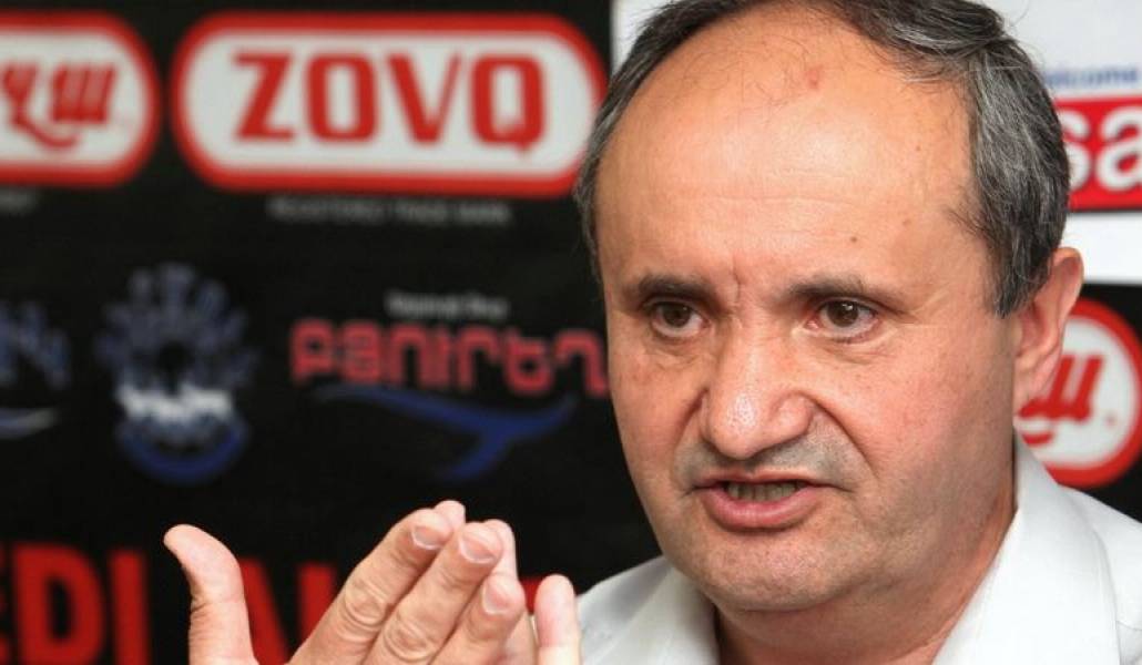 ebcea5f95864a3f4cb76f7a2b58a1948