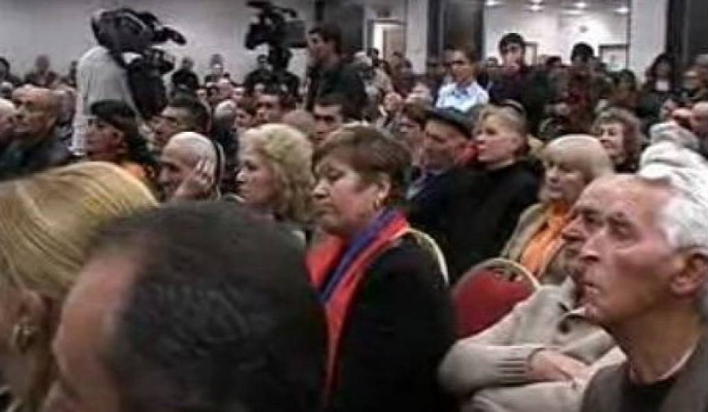 0f6e5e80393352d82bb6d7376157918b