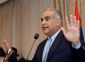 Hovannisian announces the start of new movement