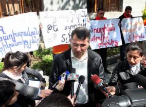 Armen Martirosyan kept at SIS for three hours