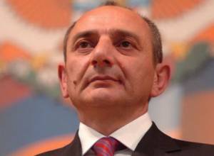 Artsakh President holds meetings in Paris
