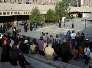 Barev Yerevan continues meetings on campaign trail