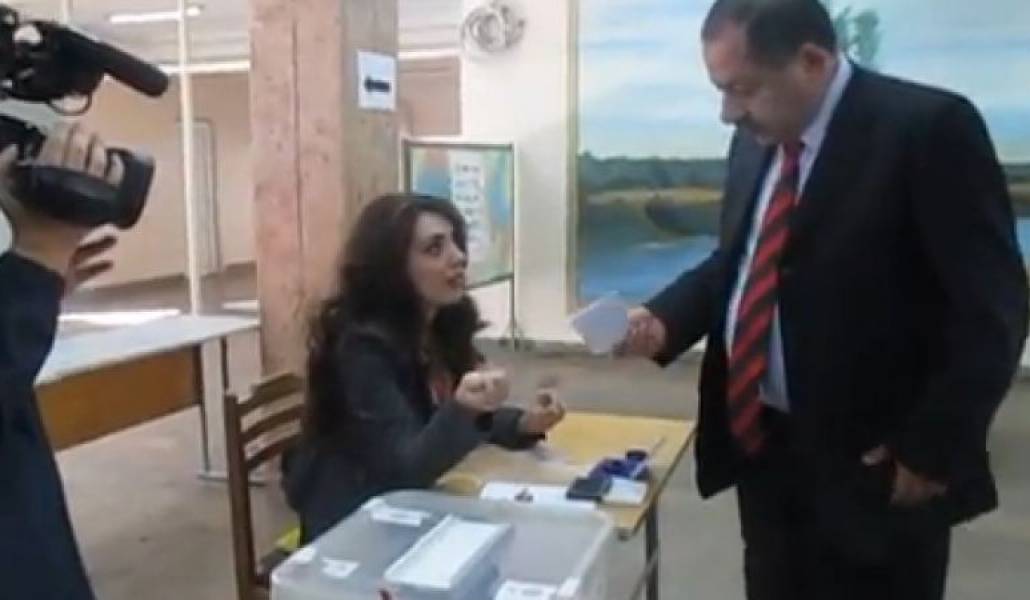 1a950c9bb8faa4257e49bd4b8d0b3ef6