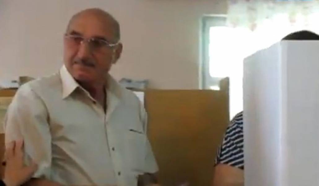 c35b1795ffe2d1a23140409e04e9bc7f