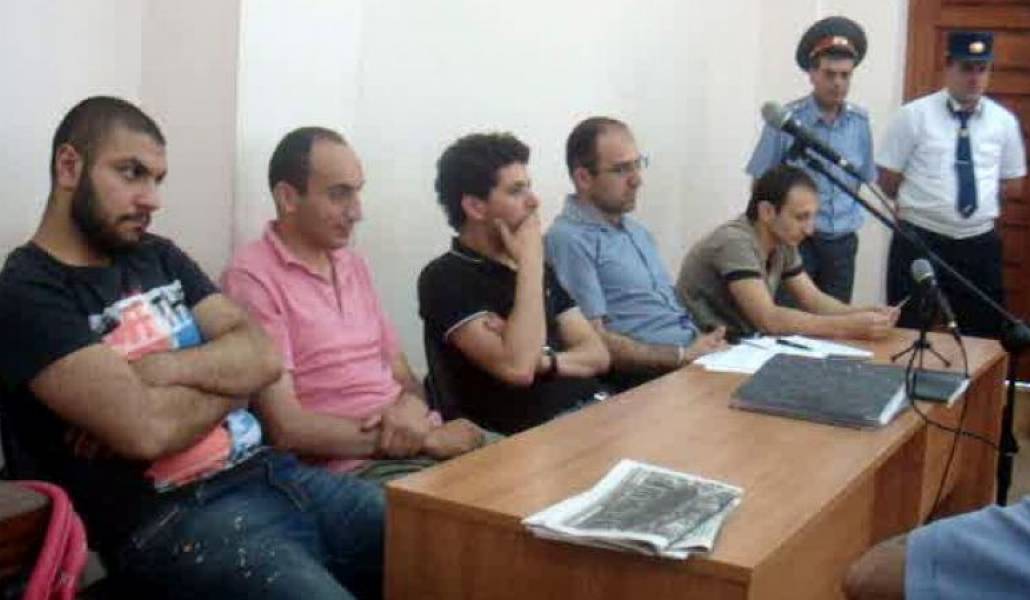 2326e0677b57db036bb3d75ef9407d81